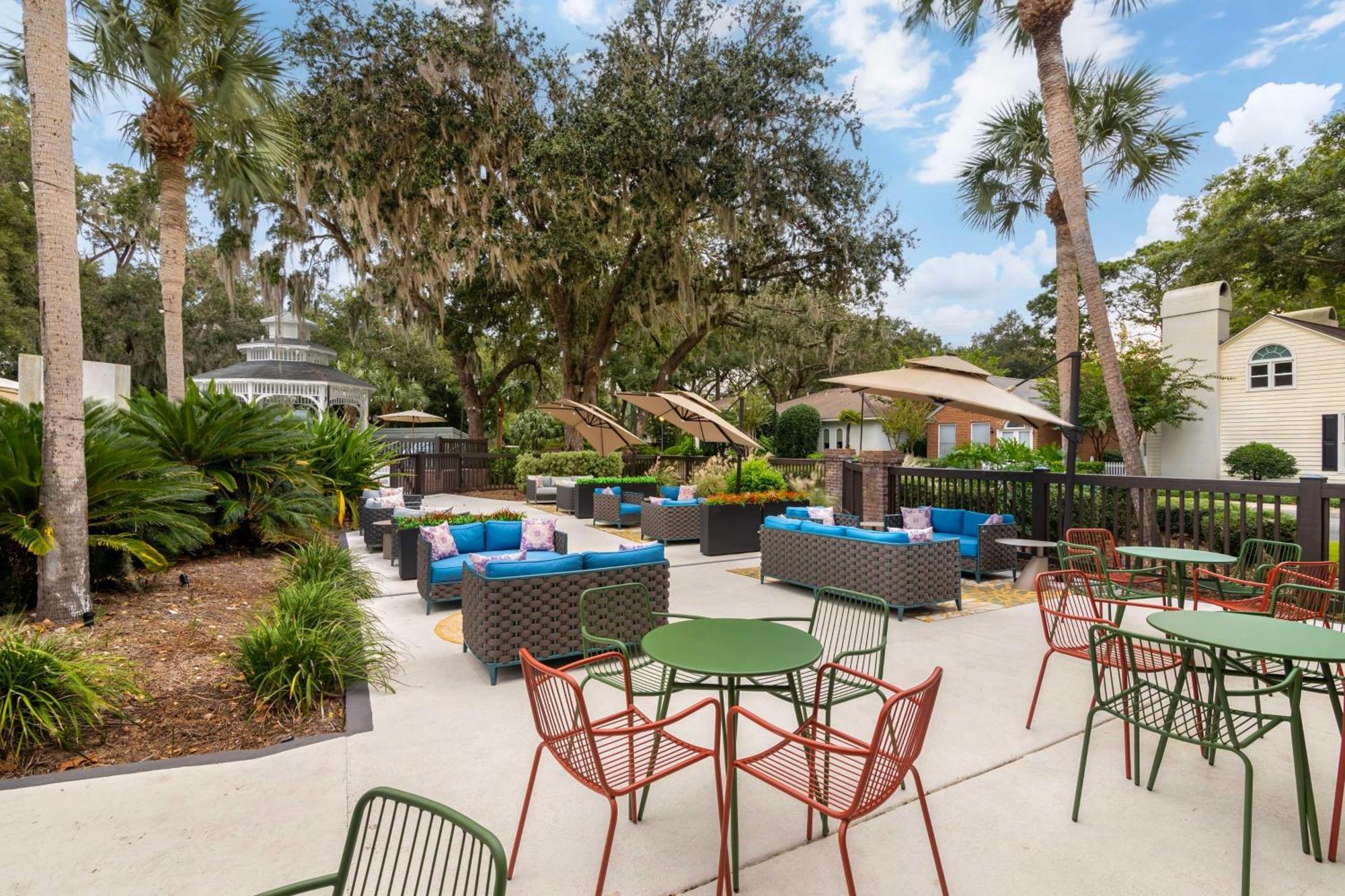 Best Western Plus St. Simons St. Simons Island Exterior photo